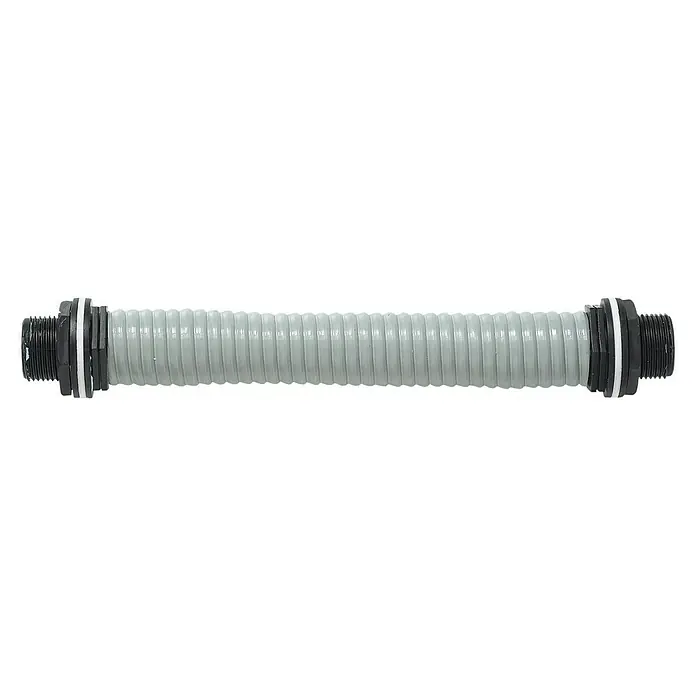 Garantia Regentonnen-Verbindungs-Set - 2″ - Nahaufnahme eines flexiblen, grauen Panzerschlauchs mit schwarzen Anschlüssen an beiden Enden. Ideal für diverse Sanitär- und Installationszwecke.