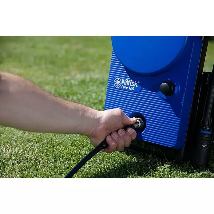 Nilfisk Hochdruckreiniger Core 125-5 Home - 125 bar, 1.400 W, Fördermenge: 438 l/h - Anwendungsbeispiel