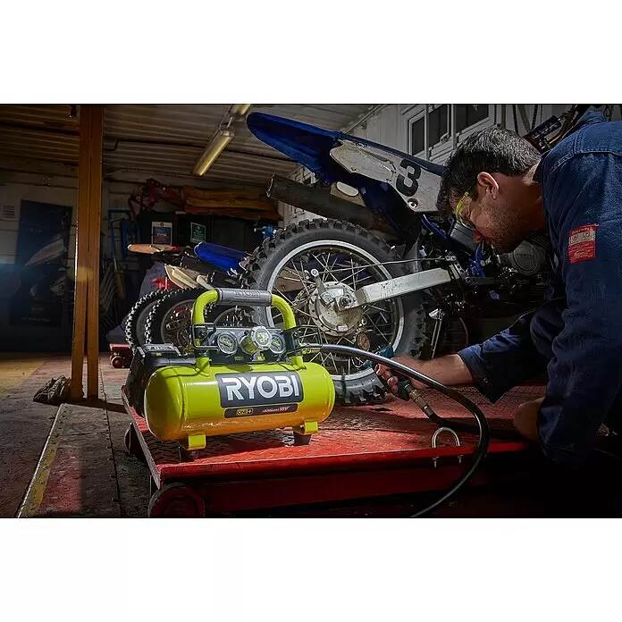 Ryobi ONE+ Maschinenpaket - Akku-Kompressor PRO + gratis Starter-Kit - Anwendungsbeispiel