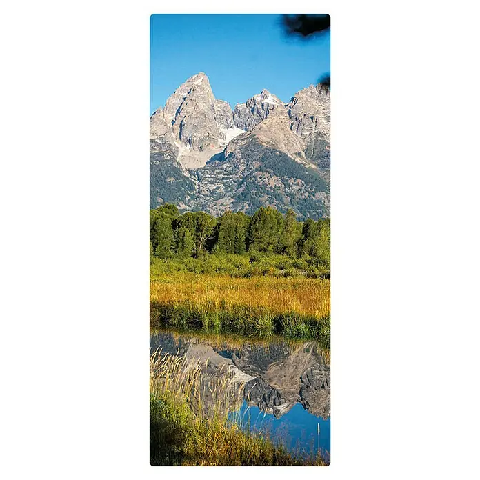 SanDesign Duschrückwandmuster - 17,5 cm x 7 cm x 3 mm, Mountains - Berglandschaft mit Bäumen und goldenem Gras, die sich in einem See spiegeln. Atemberaubende Naturlandschaft.