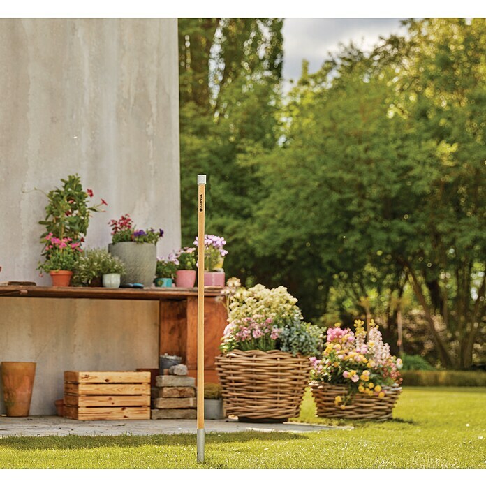 Gardena StielLänge: 116,8 cm, Holz Mood Shot