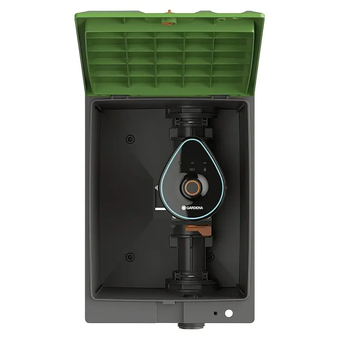 Gardena Sprinklersystem Bewässerungsventil Bluetooth® - 9 V, Größe Anschluss: 1″ - Gardena Bewässerungssteuerung im geöffneten Gehäuse. Bewässerungssystem für den Garten, mit intelligenter Steuerung für optimale Bewässerung.