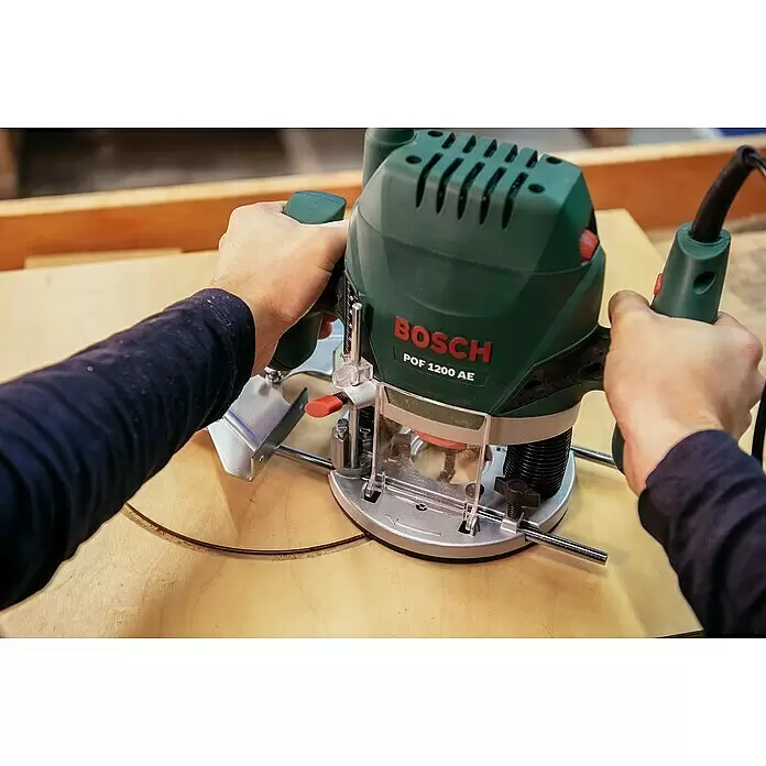 Bosch Oberfräse POF 1200 AE - 1.200 W, 55 mm - Anwendungsbeispiel