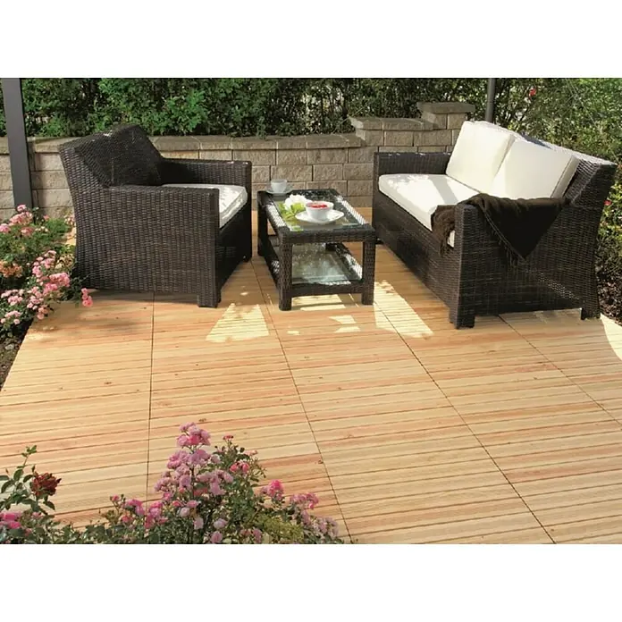 Klickfliese - Douglasie, 60 x 30 x 3 cm, Braun, 2 Stk. - Terrassenmöbel-Set mit Korbsessel, Sofa und Couchtisch auf Holzfliesen-Terrasse. Schönes Outdoor-Möbel-Set für den Garten.