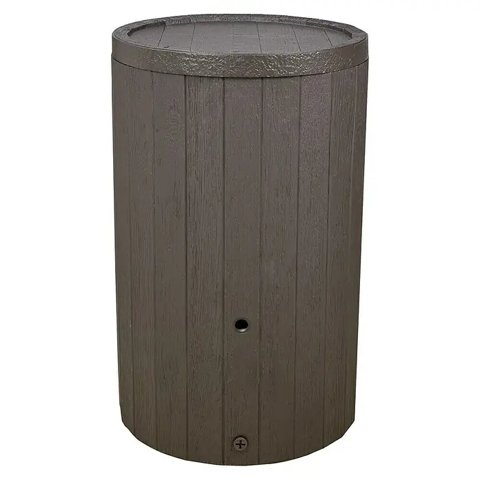 Garantia Regenspeicher Timber - 230 l, Dunkelbraun - Nahaufnahme einer Regentonne mit Holzmaserung. Die Tonne ist aus robustem Material gefertigt & ideal zur Gartenbewässerung geeignet.