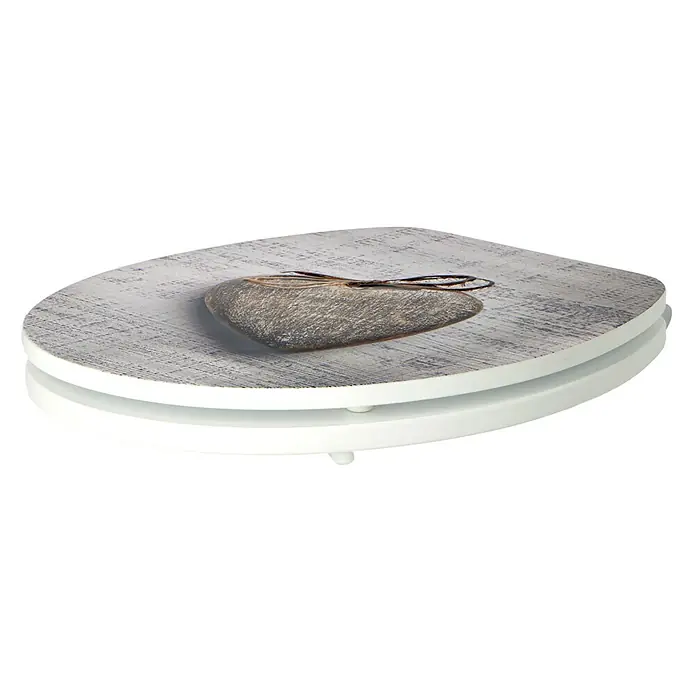 Poseidon Tapa de WC Heart - MDF, Gris, Con caída amortiguada - Asiento de inodoro con diseño de corazón. La tapa está decorada con un corazón de piedra y un patrón de madera rústica, ideal para un baño elegante.