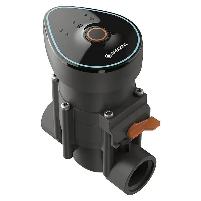 Gardena Sprinklersystem Ventilbox Set 9 V Bluetooth® - Betriebsdruck: 0,5 bar - 12 bar - Nahaufnahme des Gardena Bewässerungssteuerung, ein Gerät zur automatischen Gartenbewässerung mit smarten Funktionen und robustem Design.
