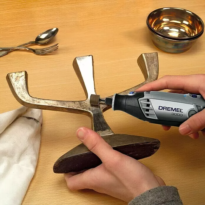 Dremel Multifunktionswerkzeug 3000-15 - 130 W - Anwendungsbeispiel
