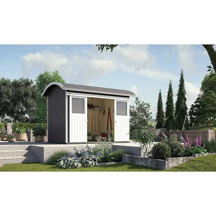 Weka Gerätehaus 228 - Holz, 6,165 m², Wandstärke: 21 mm, Anthrazit/Weiß - Ein modernes Gartenhaus mit offenstehenden Türen, das einen Einblick in den Innenraum mit Gartengeräten und Regalen bietet.