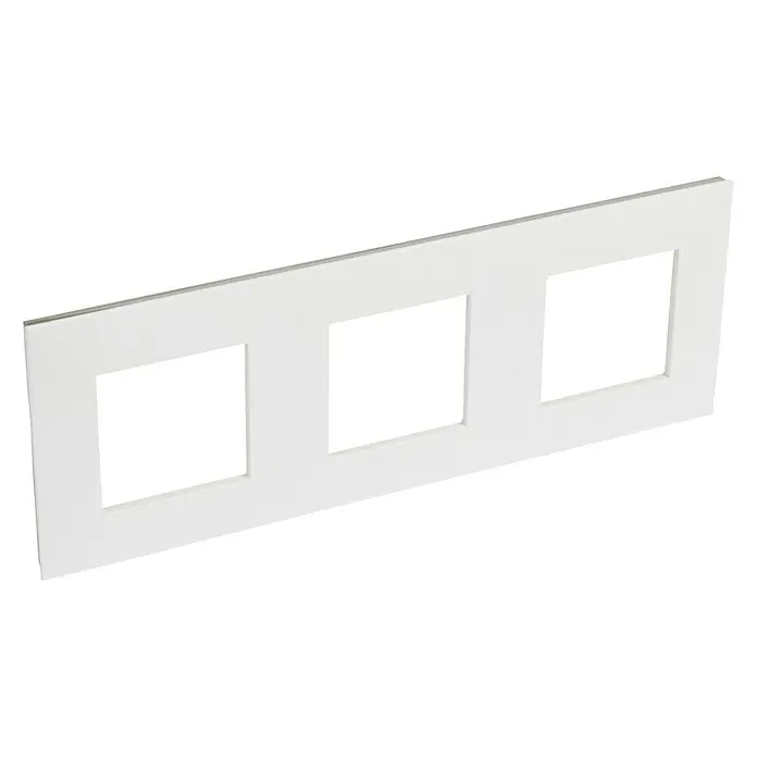 Legrand Valena Next Marco - Blanco/Cromado, Modelo de mecanismos: x 3, Plástico, Instalar - Cubierta de interruptor triple blanca con aberturas rectangulares, perfecta para espacios de vida modernos y fácil instalación.