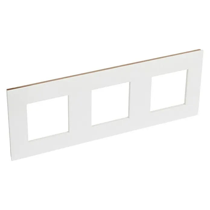 Legrand Valena Next Marco - Blanco/Oro rosa, Modelo de mecanismos: x 3, Plástico, Instalar - Tapa de enchufe blanca para tres enchufes. Diseño elegante para interiores modernos, fabricada con materiales de alta calidad.