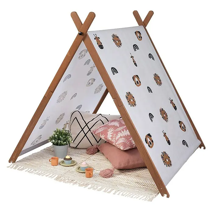 Muddy Buddy Sandkasten Safari Seeker140 x 120 x 140 cm, Holz, Kakaobraun - Stilvolles Kinderspielzelt mit Tiermotiven, Kissen und Spielzeug auf einem gewebten Teppich für fantasievolles Spielen im Innenbereich.