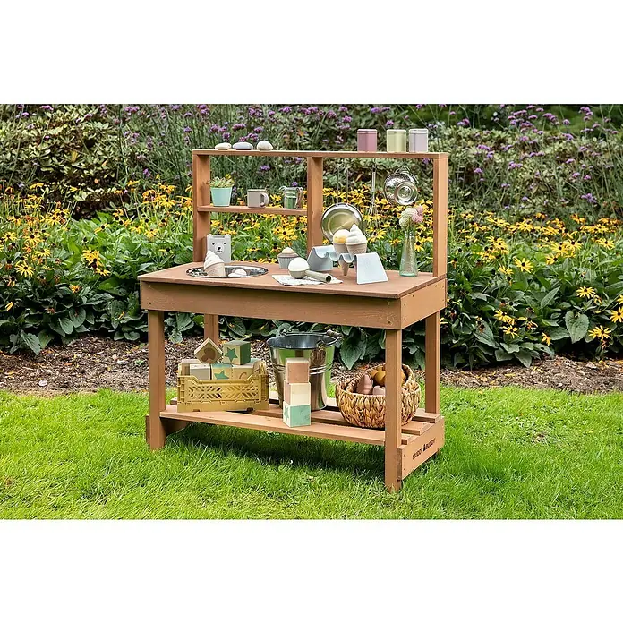 Muddy Buddy Matschküche Mud Starter - 80 x 40 x 90 cm, Holz, Braun - Gartenspielküche aus Holz mit Zubehör wie Töpfen, Geschirr und Spielzeugessen. Ideal für fantasievolles Spielen im Freien.