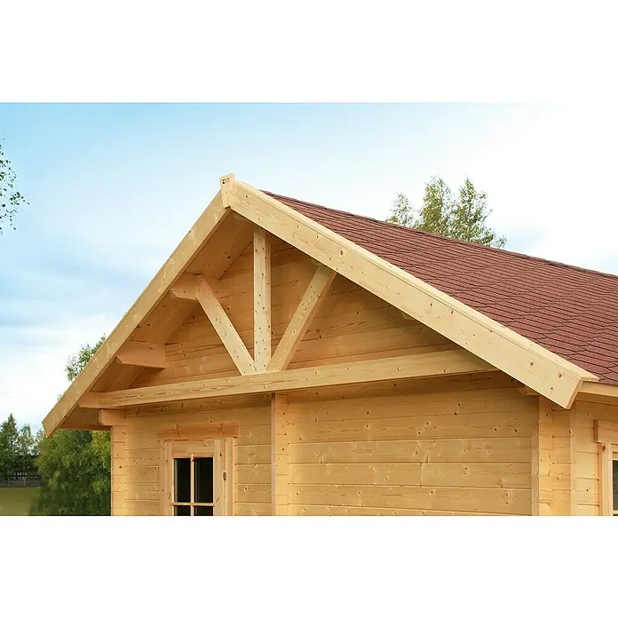 SKAN HOLZ Gartenhaus Bern 1 - Außenmaß inkl. Dachüberstand (B x T): 500 x 500 cm, Holz, Natur, 17,64 m² - Nahaufnahme eines Blockhauses mit rotem Dach und hellen Holzdetails, das ein gemütliches und rustikales Design zeigt.