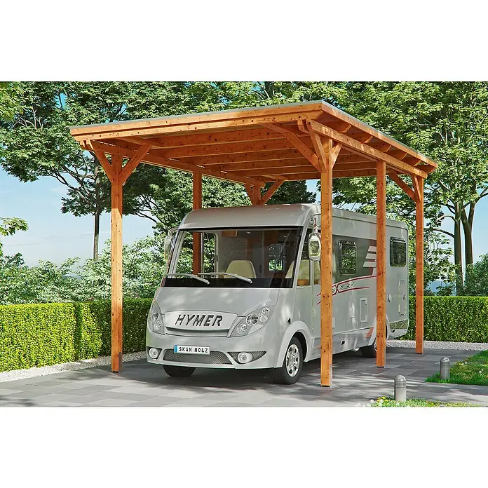SKAN HOLZ Carport Emsland - Außenmaß inkl. Dachüberstand (B x T): 4,04 x 6,04 m, Einzelcarport, Carport geeignet für: Caravans, Eiche Hell - Ein Hymer Reisemobil steht unter einem Holzunterstand von Scan Holz. Praktischer Schutz für Ihr Fahrzeug vor Wind und Wetter.