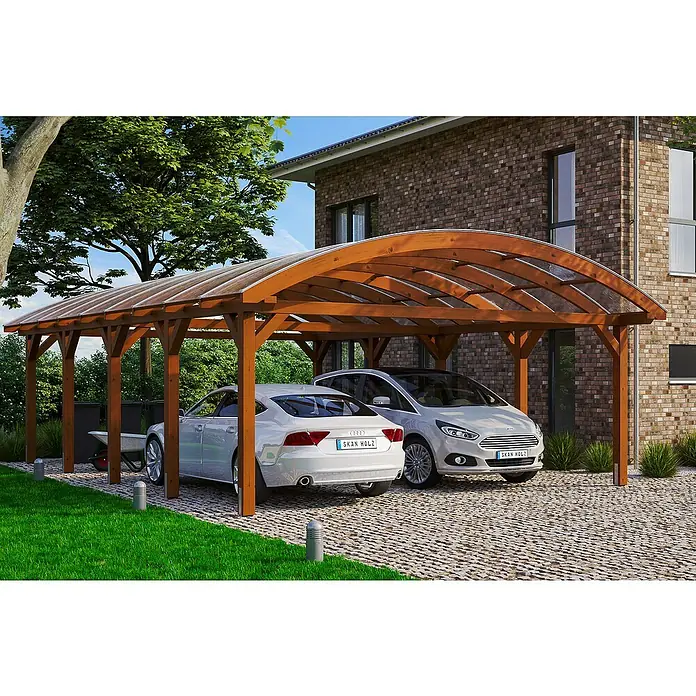Skan Holz Carport FrankenAußenmaß inkl. Dachüberstand (B x T): 6,35 x 9,69 m, Doppelcarport, Nussbaum - Das Bild zeigt einen SKAN HOLZ Carport aus Holz mit zwei geparkten Autos darunter. Der Carport bietet Schutz vor Witterungseinflüssen.