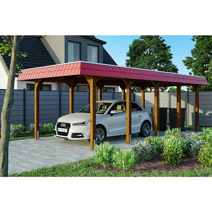 SKAN HOLZ Carport Spreewald - Außenmaß inkl. Dachüberstand (B x T): 3,45 x 7,41 m, Einzelcarport, Nussbaum, Farbe Dach: Rot, Materialspezifizierung Dach: Aluminium-Dachplatten - Ein Carport mit rotem Dach und Holzpfosten schützt ein weißes Auto. Im Hintergrund sind Mülltonnen und ein Zaun zu sehen.