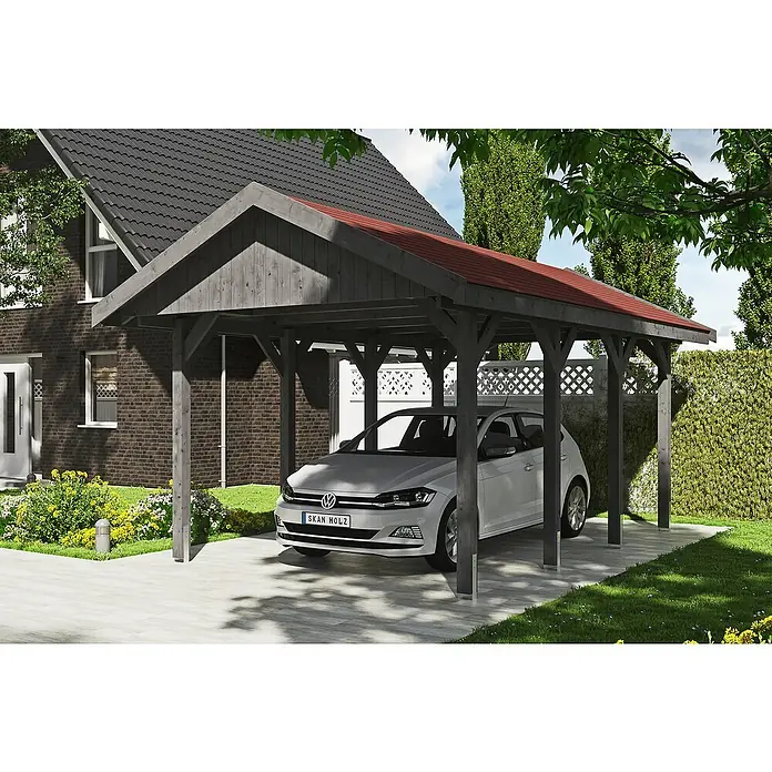 SKAN HOLZ Carport Wallgau - Außenmaß inkl. Dachüberstand (B x T): 3,8 x 6 m, Einzelcarport, Schiefergrau, Rote Bitumenschindeln - Das Bild zeigt einen modernen Carport aus Holz mit einem weißen Auto darunter. Der Carport hat ein rotes Dach und graue Holzbalken.