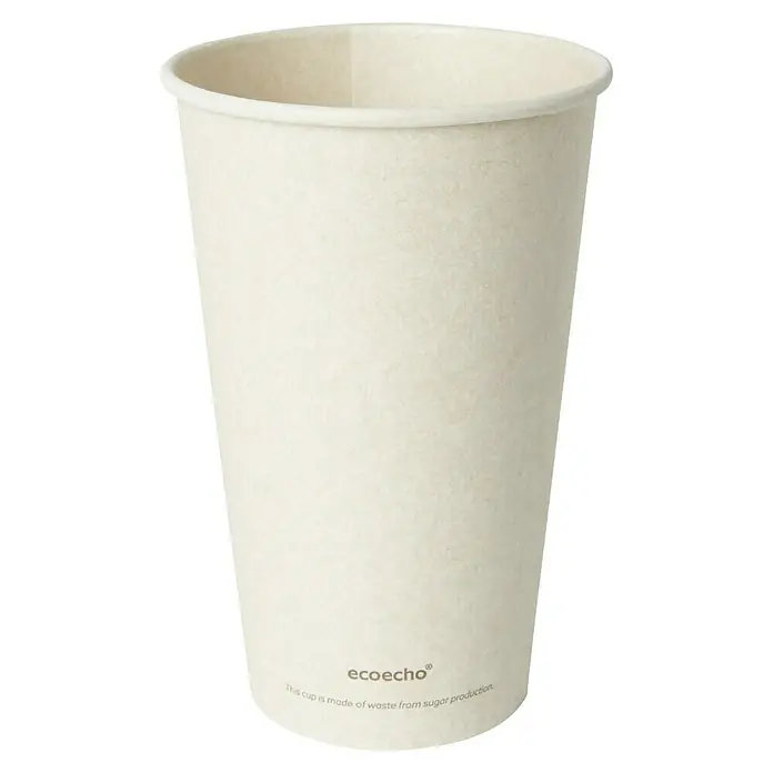 Duni Pappbecher Bagasse Sweet - 10 Stk., 47 cl, Zuckerrohrfaser - Ein Ecoecho Papierbecher, hergestellt aus Zuckerproduktionsabfällen, ist auf dem Bild zu sehen. Ideal für umweltbewusste Kunden.