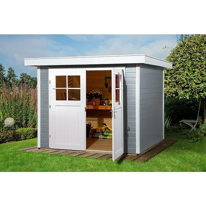 Weka Gartenhaus 227 - Außenmaß inkl. Dachüberstand (B x T): 259 x 284 cm, Holz, Grau/Weiß, 5,617 m² - Graues Gartenhaus mit weißen Türen und Fensterrahmen, teilweise geöffnet, auf einer grünen Wiese mit Holzunterlage.
