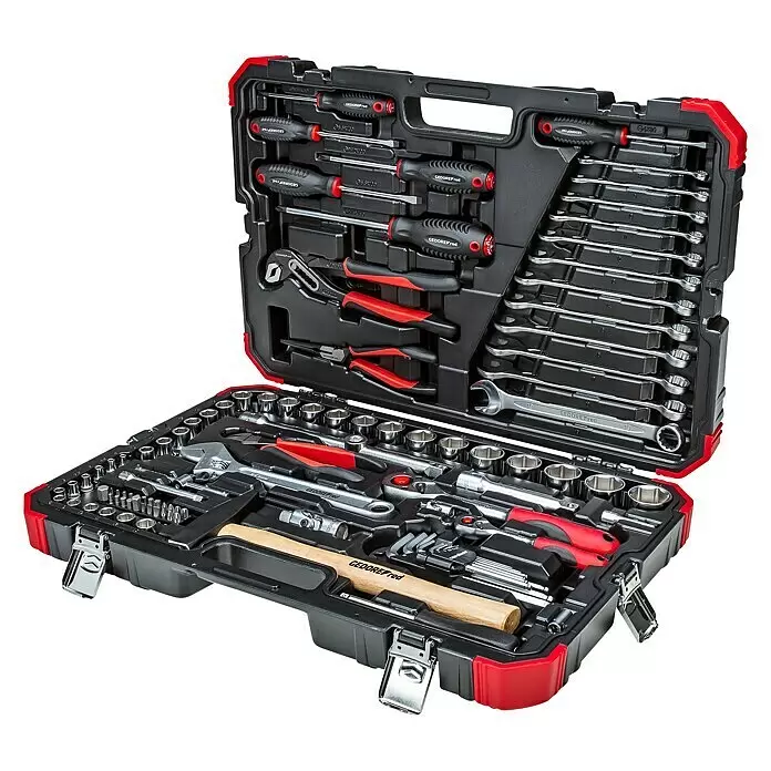Gedore red Set de llaves de vaso - 100 pzs., Tamaño de accionamiento: ½″ - Caja de herramientas negra y roja con un juego completo de herramientas manuales: llaves, destornilladores, alicates, vasos y un martillo.
