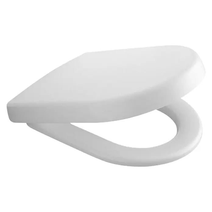 Villeroy & Boch Subway WC-Sitz - Duroplast, Weiß, Ohne Absenkautomatik - Nahaufnahme eines weißen Toilettensitzes, der durch sein schlichtes Design überzeugt und Komfort verspricht.