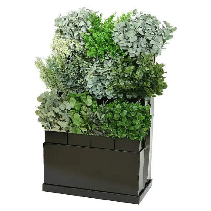 Planta artificial - Altura: 33 cm, Verde, Plástico - Jardinera vertical con variedad de vegetación en un elegante recipiente negro. Ideal para dar vida a espacios interiores y oficinas.
