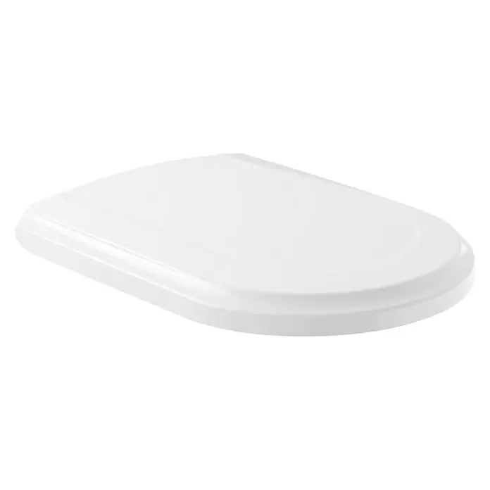 Villeroy & Boch Hommage WC-Sitz - Duroplast, Weiß, Mit Absenkautomatik - Nahaufnahme eines weißen WC-Sitzes auf einem schwarzen Hintergrund. Der Sitz ist leicht abgewinkelt und hat eine glatte, glänzende Oberfläche.