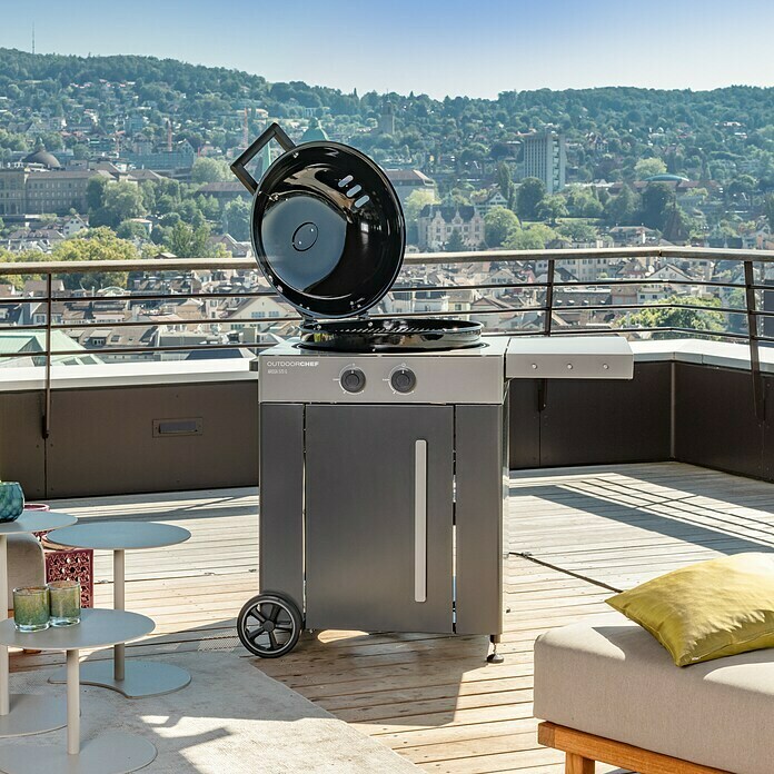 Outdoorchef Gasgrill Arosa 570 G Grey SteelGrau, Anzahl Brenner: 2, Hauptgrillfläche: Ø 54 cm, 9,5 kW Mood Shot