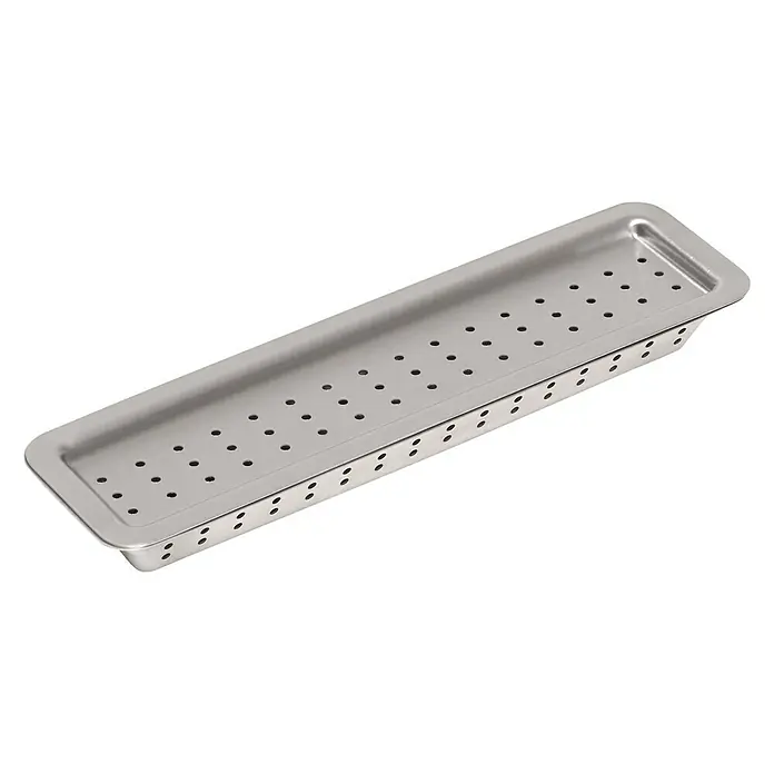 Outdoorchef Räucherbox Dual - Edelstahl - Abtropfschale aus Edelstahl, ideal für Küche und Gastronomie, mit praktischen Löchern für schnelles Trocknen und ein sauberes Arbeitsumfeld.