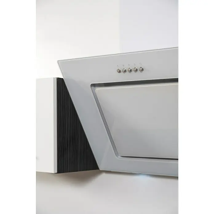 Respekta Premium Küchenzeile RP250EWCBO - Breite: 250 cm, Weiß, Mit Elektrogeräten - Nahaufnahme einer modernen Dunstabzugshaube aus Edelstahl mit Bedienknöpfen und integrierter Beleuchtung.