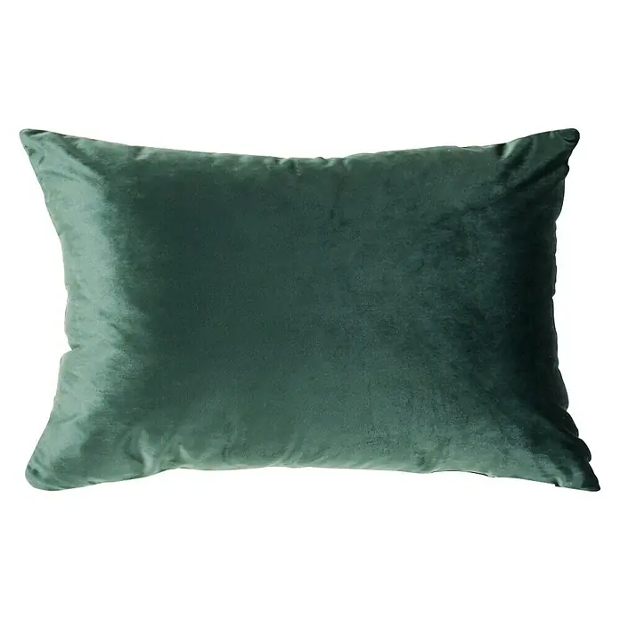 Cojín Velvet - 50 x 30 cm, Textil, Turquesa, Rectangular - Primer plano de un cojín rectangular de terciopelo verde esmeralda con textura suave sobre un fondo neutro. Ideal para decoración del hogar.