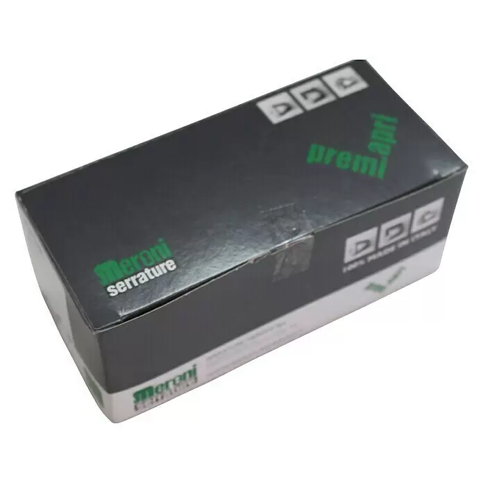 Pomo para puerta 11/70 - Aluminio, Blanco/Negro - Caja de cartón gris oscuro para Meroni serrature (cerraduras), con texto verde 'premi' y 'apri'.