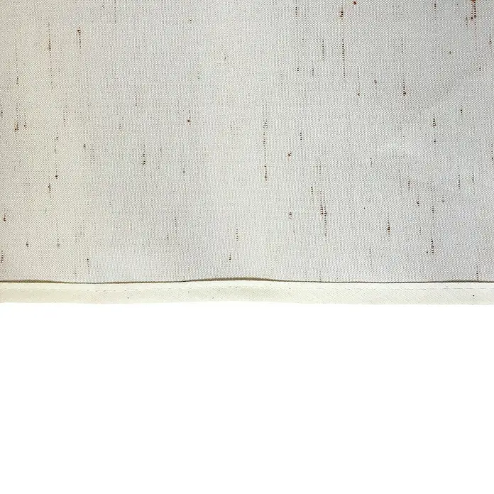 Angerer Klemmmarkise Style - Beige, Breite: 2 m, Ausfall: 1,5 m - Nahaufnahme eines hellen Stoffes mit kleinen roten Sprenkeln und einem cremefarbenen Saum, ideal für Textur- oder Hintergrundzwecke.