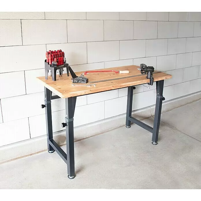 Rikta Werkbank Höhenverstellbar - L x B: 60 x 135 cm, Arbeitshöhe: 105 cm, Belastbarkeit: 200 kg - Stimmungsaufnahme