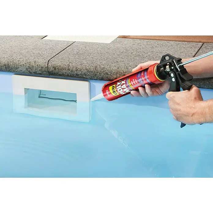 UHU Adhesivo para montaje High tack - Blanco, 450 g - Aplicación de sellador OMU Poly Max a una piscina, previniendo fugas y extendiendo la vida útil del equipo con un sellador.