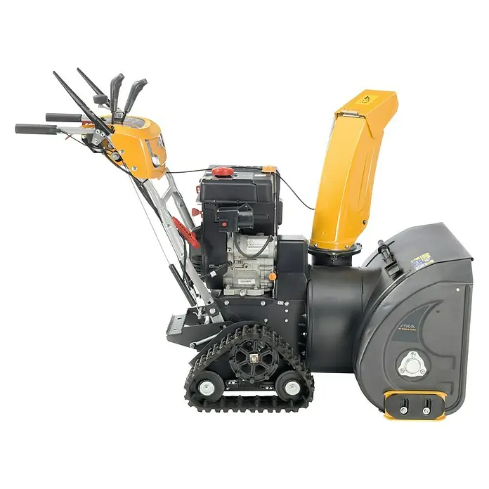 Stiga Benzin-Schneefräse ST 6272 P TRAC - 7,8 kW, 375 cm³, Arbeitsbreite: 72 cm - Abbildung einer gelb-schwarzen STIGA Schneefressmaschine, ein leistungsstarkes Gerät für die Schneeräumung, das Effizienz und Benutzerfreundlichkeit vereint.