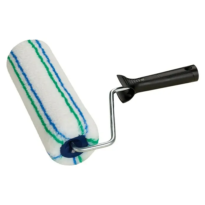 Profi-Farbroller - Breite Walze: 25 cm, Bügelstärke: 8 mm, Florhöhe: 18 mm - Abgebildeter Artikel ist eine Farbwalze mit schwarzem Griff und weißem Bezug, der von blauen und grünen Streifen geziert wird.