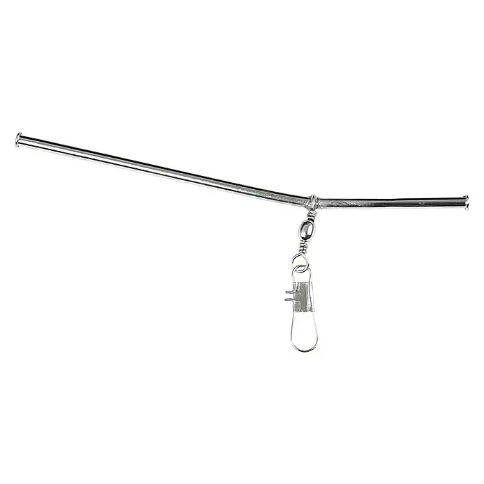 Westline Vorfach Metall Boom - Länge: 15 cm, 3 Stk. - Nahaufnahme eines silberfarbenen Spreizstocks mit Einhängevorrichtung für Angelzubehör vor schwarzem Hintergrund.