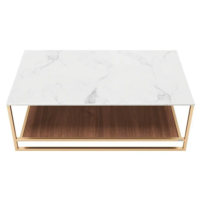 Phönix Playboy Couchtisch Olivia - L x B x H: 60 x 120 x 45 cm, Nussbaum - Ein eleganter Couchtisch mit einer weißen Marmorplatte und einem Gestell aus goldfarbenem Metall mit einem dunklen Holzregal.