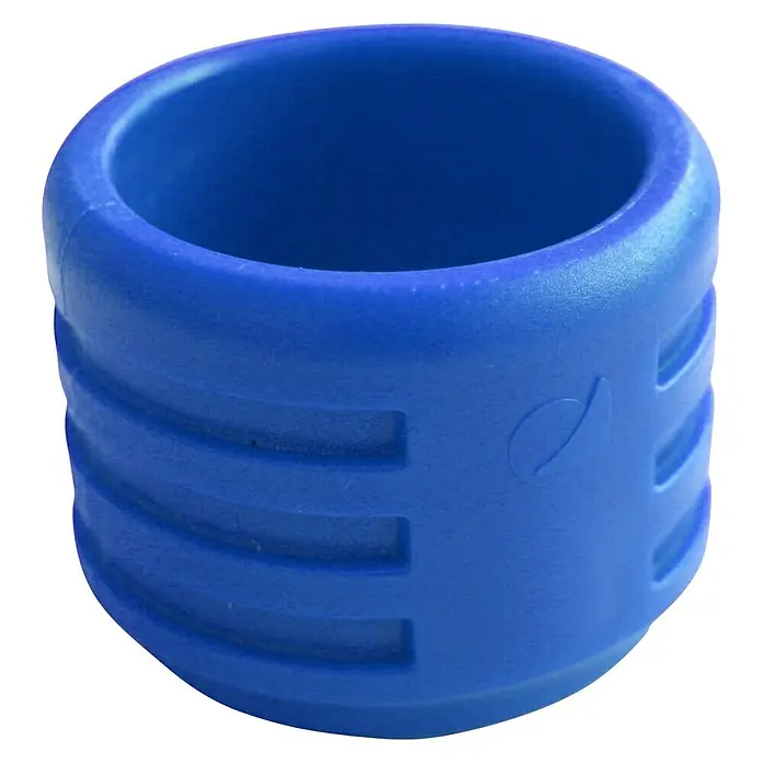 Isoltubex Anillos de expansión - 32 mm, Azul, 25 ud. - Un accesorio de tubería azul con ranuras y una abertura central, ideal para diversas aplicaciones de fontanería o bricolaje.