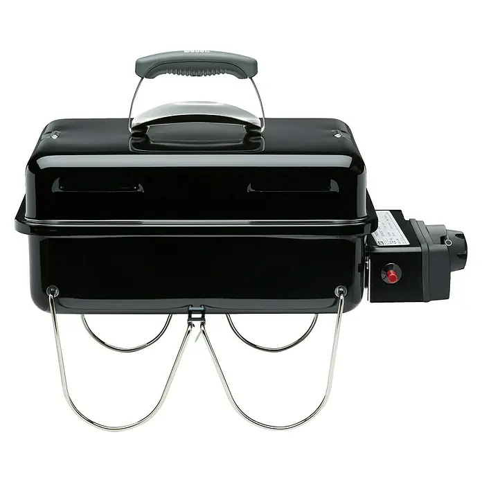 Weber Go-Anywhere Gasgrill - Grillfläche (B x T): 42 x 26 cm, 1,9 kW, Anzahl Brenner: 1 - Schwarzer tragbarer Weber Gasgrill mit grauem Griff und silberfarbenen Beinen.