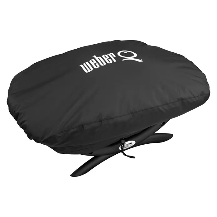Weber Grill-Schutzhülle Standard - Passend für: Weber Q 100 Serie, Kunststoff - Produktaufnahme einer Weber-Grillabdeckung in Schwarz mit weißem Logo. Schützt den Grill vor Witterungseinflüssen.