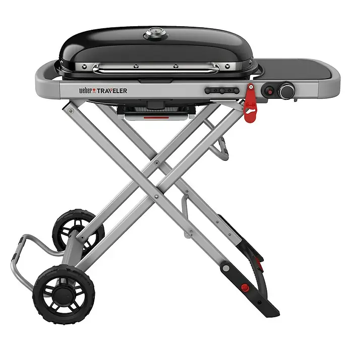 Weber Gasgrill Traveler - Grillfläche (B x T): 63 x 34 cm, 3,8 kW, Anzahl Brenner: 1, Schwarz/Silber - Tragbarer Weber Traveler Gasgrill in Schwarz und Silber mit einklappbarem Ständer und Rädern für einfachen Transport.