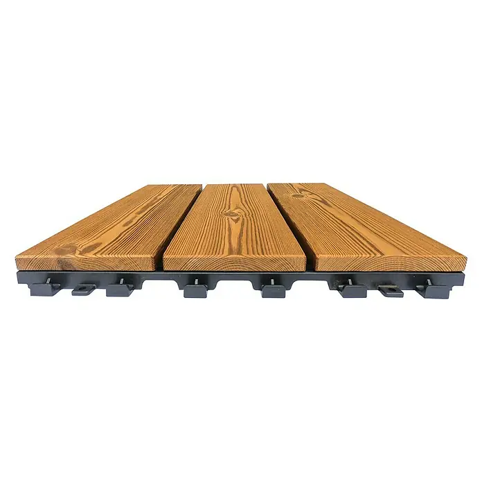 Loseta con sistema click Smartdeck - Pino, 30 x 30 x 2,5 cm, Natural, 6 ud. - Primer plano de una baldosa de terraza de madera con subestructura de plástico. Ideal para balcones y jardines.
