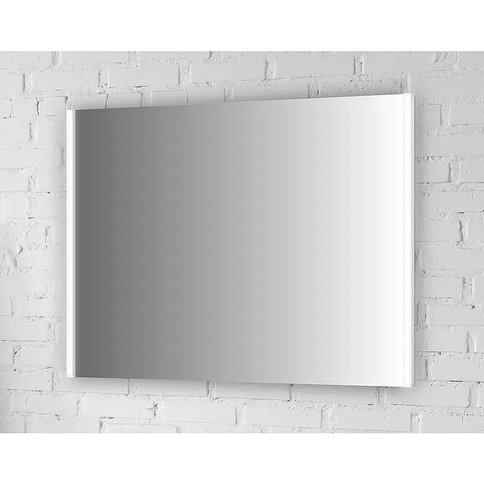 Camargue Lichtspiegel New Light 4 - 60 x 80 cm - Elegantes rechteckiges Wandspiegel-Design mit einem subtilen Rahmen, das einen Hauch von moderner Raffinesse in jeden Raum bringt. Perfekt für Badezimmer oder Flure.