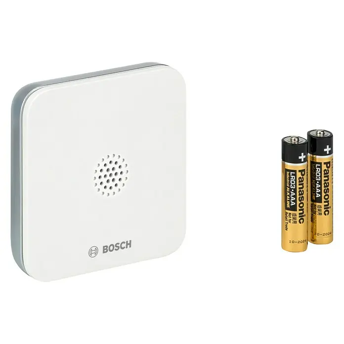 Bosch Smart Home Funk-Wassermelder - Batteriebetrieben, 75 x 75 x 25 mm - Abbildung eines Bosch-Produkts mit zwei Panasonic LR03-AAA-Batterien, die für den Betrieb des Geräts benötigt werden.