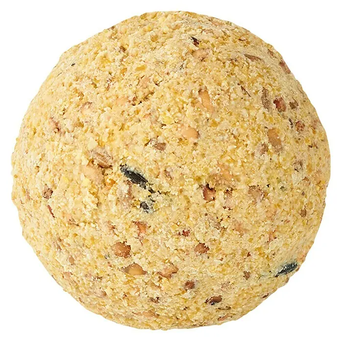 Dobar Meisenknödel - 100 Stk. - Nahaufnahme eines runden, nahrhaften Vogelfutterknödels mit Samen und Körnern auf schwarzem Hintergrund.