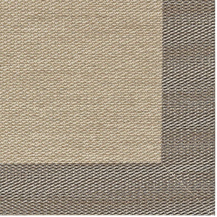 Alfombra de vinilo Living - Beige/Tostado, 200 x 60 cm - Primer plano de una alfombra beige con borde marrón. La textura es claramente visible.