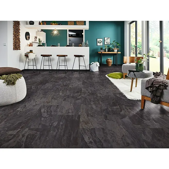 LOGOCLIC Hartvinylboden ElementPro Deep Blue - 1.210 x 295 x 5 mm, Fliese, Deep Blue - Dunkler, strukturierter Bodenbelag im modernen Wohnzimmer, der eine edle und zeitgemäße Atmosphäre schafft.
